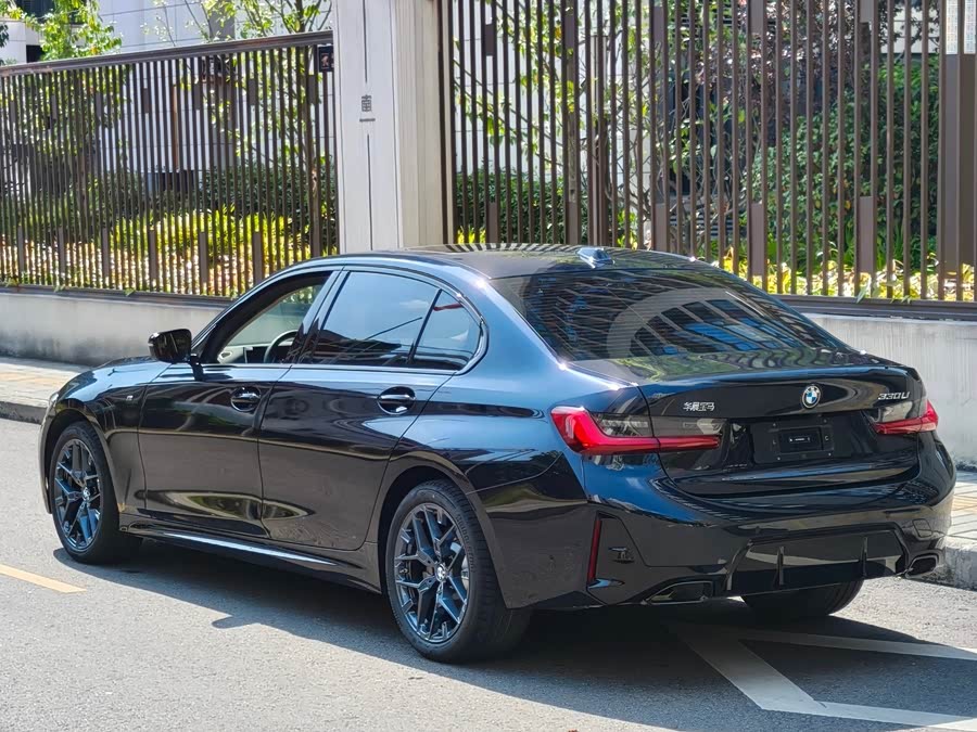 BMW 3 Series 2025 #8 BMW 3 Series 2025 car image #8