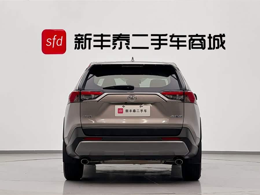 Toyota RAV4 2020 car image #8