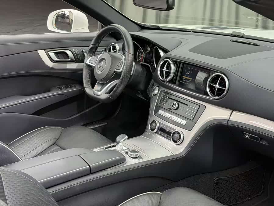 Mercedes-Benz SL Class 2017 car image #8