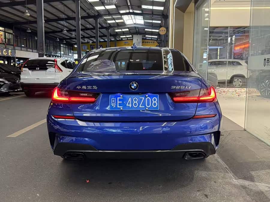 BMW 3 Series 2020 car image #8