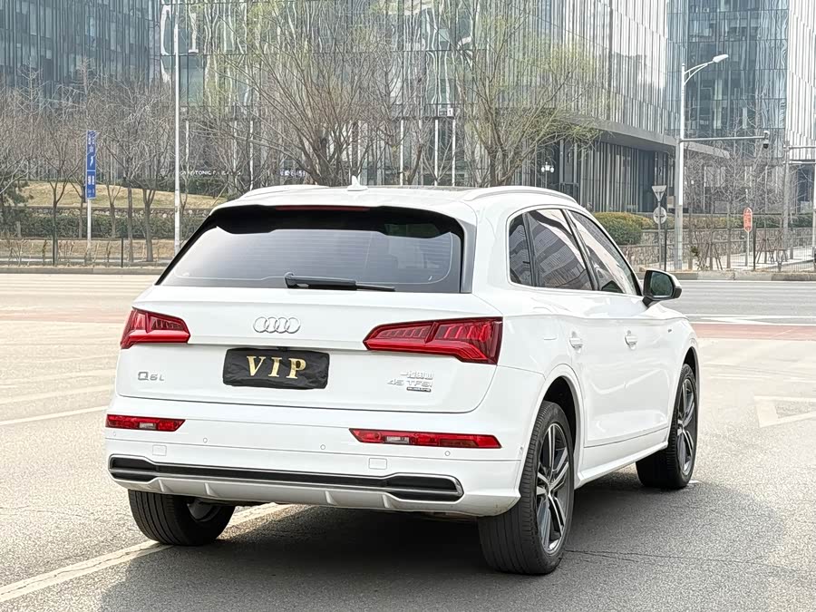 Audi Q5L 2020 صورة سيارة #8