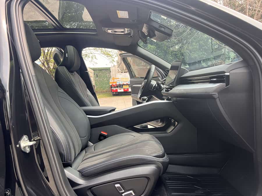 GEELY Preface 2025 изображение автомобиля #8