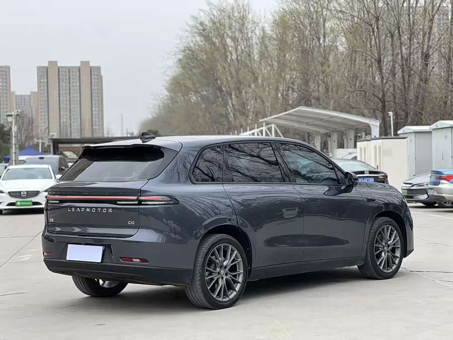 零跑汽车 零跑C10 2024 汽车图片 #8