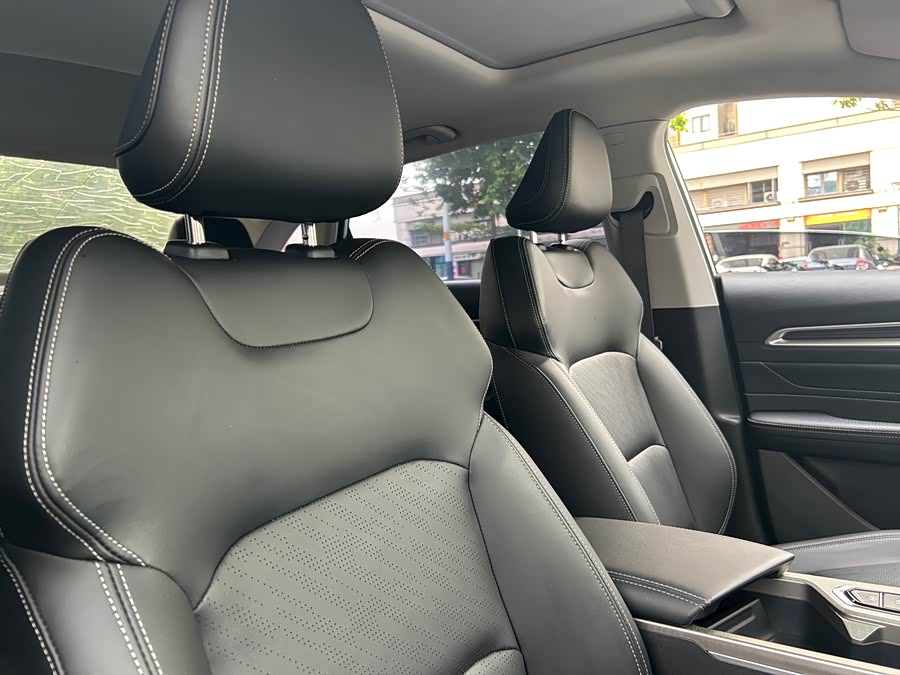 GEELY Emgrand 2023 #8 GEELY Emgrand 2023 car image #8