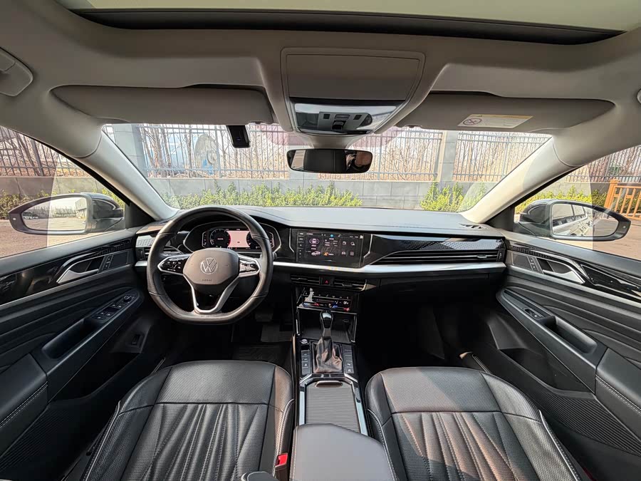 Volkswagen Passat 2023 صورة سيارة #8