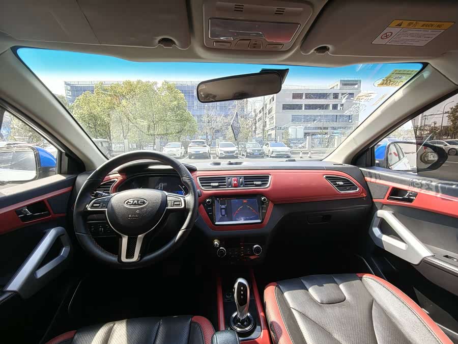 JAC 2018 imagem de carro #8