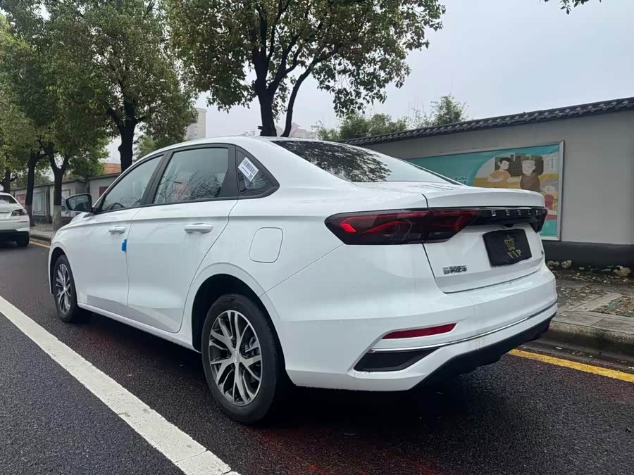 GEELY Emgrand 2026 car image #8