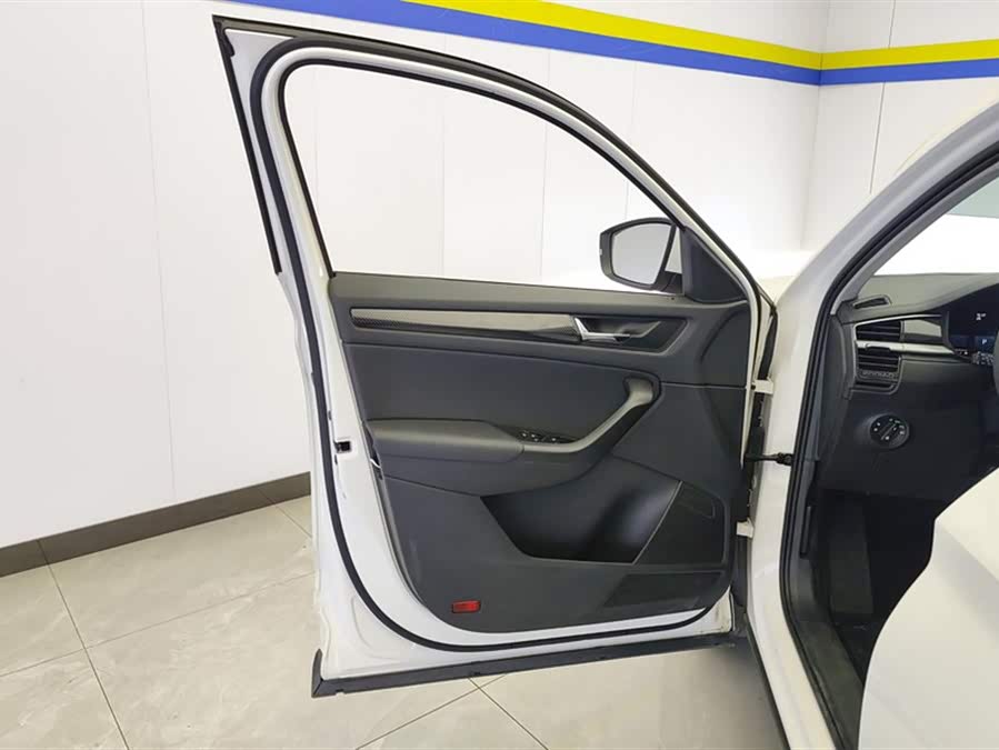 Skoda Kodiaq 2024 immagine di auto #8