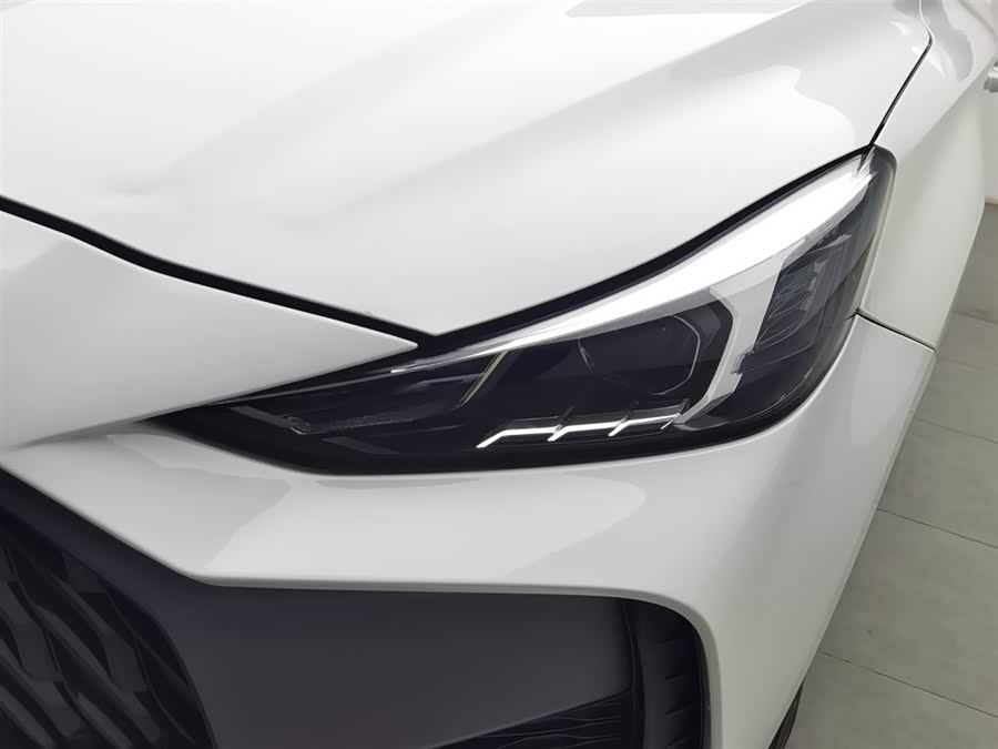 MG 5 2023 car image #8