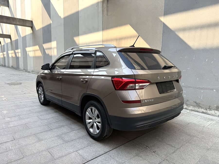 Skoda Kamiq 2021 car image #8