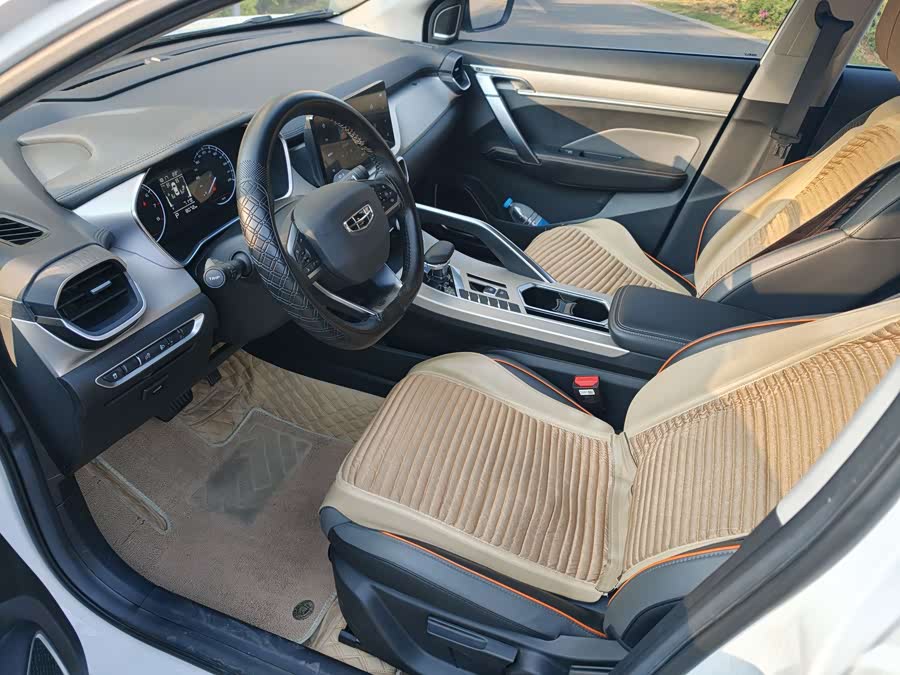 GEELY Coolray 2025 #8 GEELY Coolray 2025 car image #8