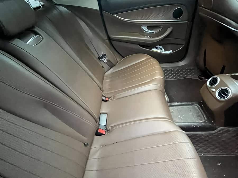 Mercedes-Benz E Class 2018 car image #8