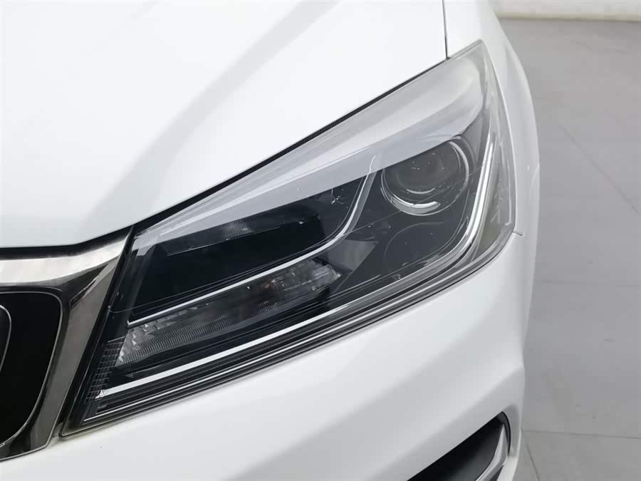 GEELY Emgrand 2019 car image #8