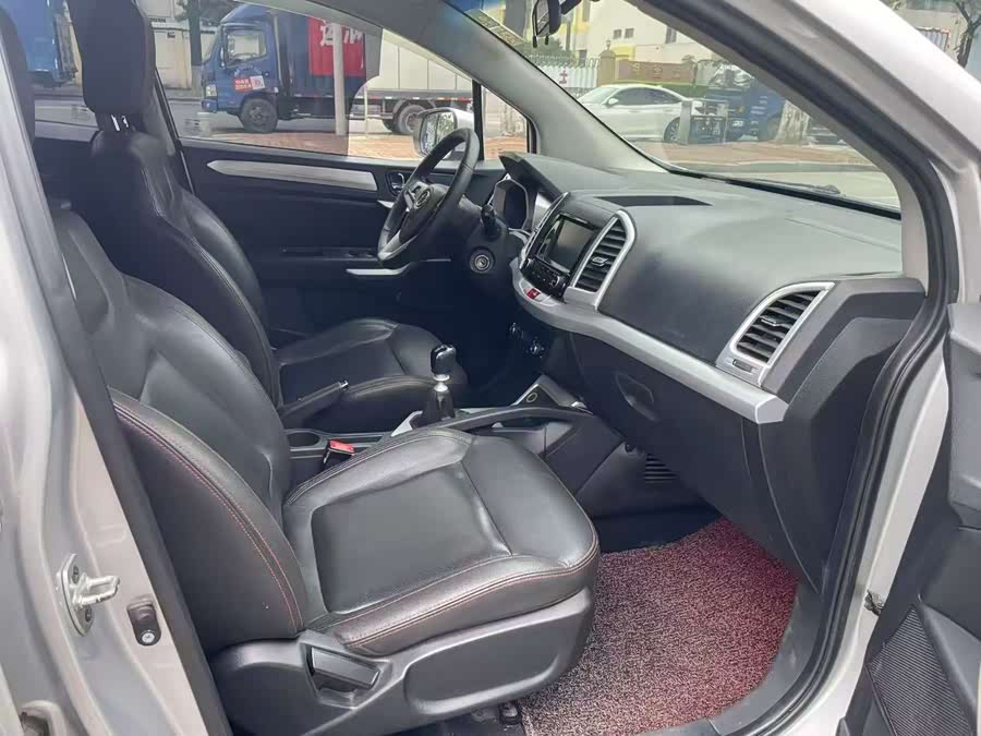 JAC 2015 imagem de carro #8