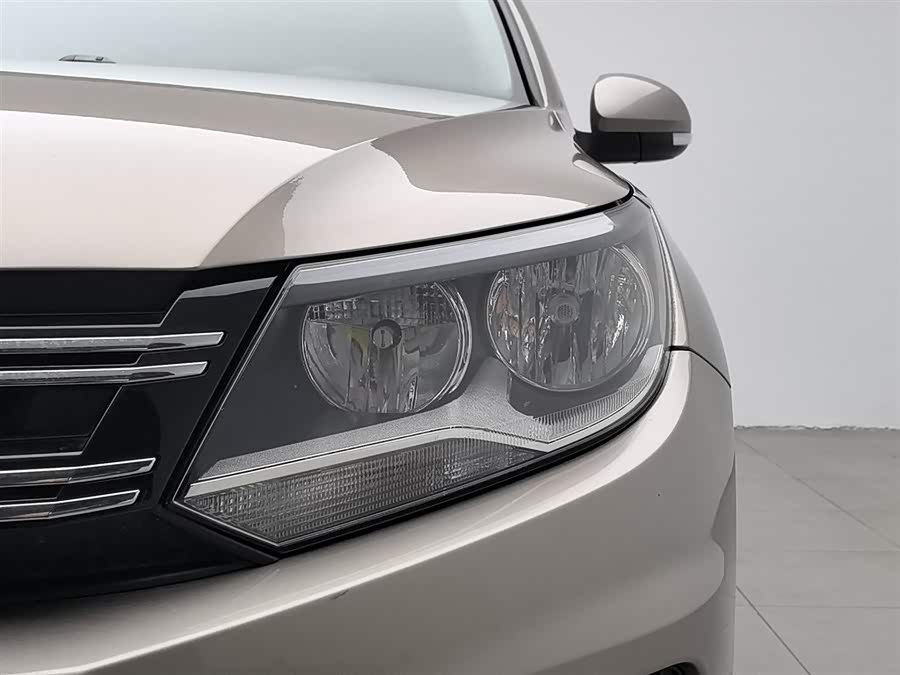 大众 Tiguan 2012 汽车图片 #8