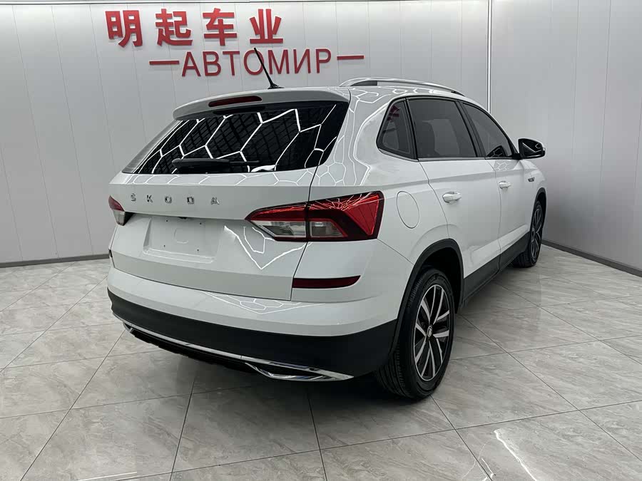 Skoda Kamiq 2023 immagine di auto #8