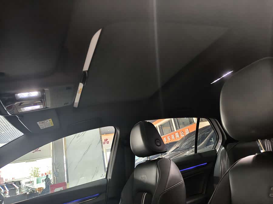 Volkswagen Golf 2022 car image #8