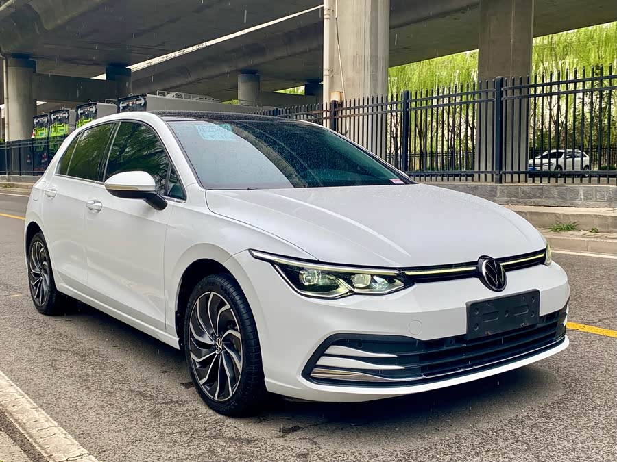 Volkswagen Golf 2021 car image #8