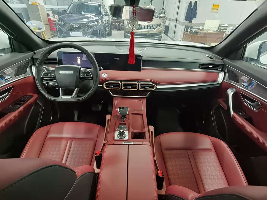 Jetour X70 PLUS 2025 #8 Jetour X70 PLUS 2025 car image #8