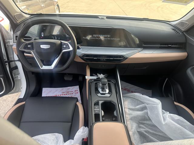 GEELY OkavangoPRO 2025 #8 GEELY OkavangoPRO 2025 car image #8