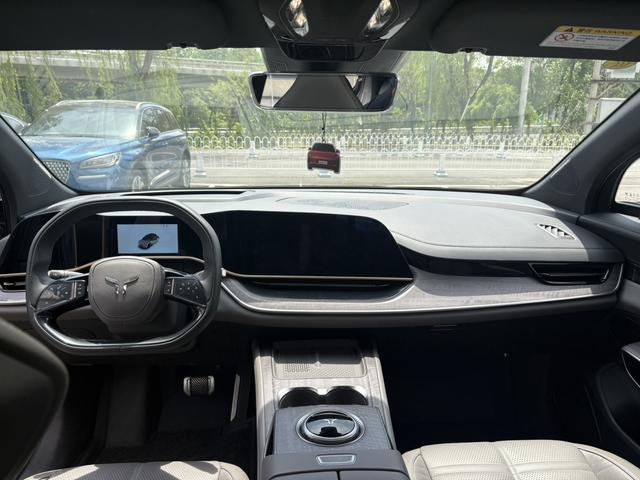 HongQi TianGong 08 2024 #8 HongQi TianGong 08 2024 car image #8