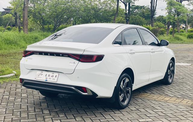 GEELY Emgrand L HiP 2023 immagine di auto #8