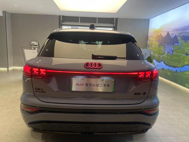 Audi Q6L Sportback e-tron 2025 car image #8