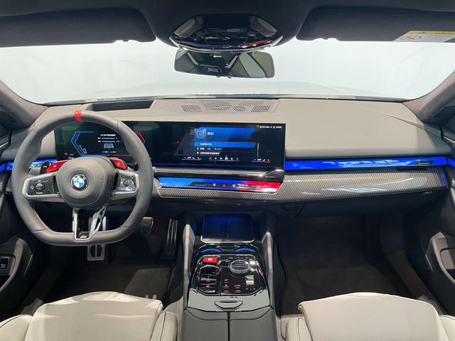 BMW M5 New Energy 2025 car image #8