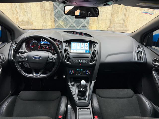 Ford Focus (Imported) 2018 صورة سيارة #8