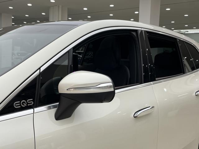 Mercedes-Benz EQS SUV 2025 car image #8