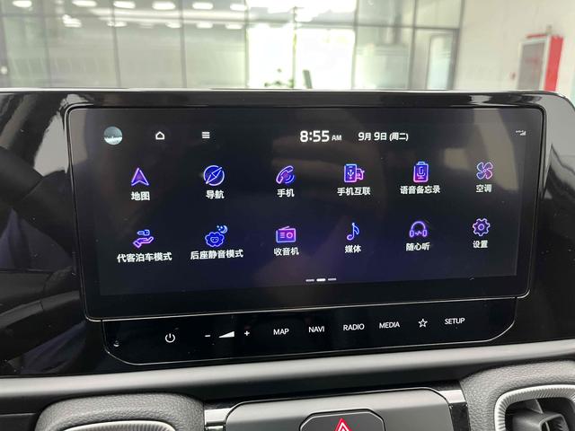 Kia Sonet 2024 immagine di auto #8