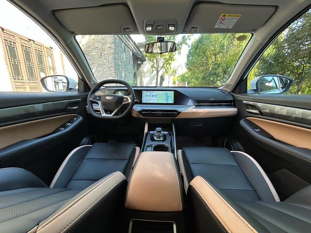 GEELY OkavangoPRO 2025 #8 GEELY OkavangoPRO 2025 car image #8