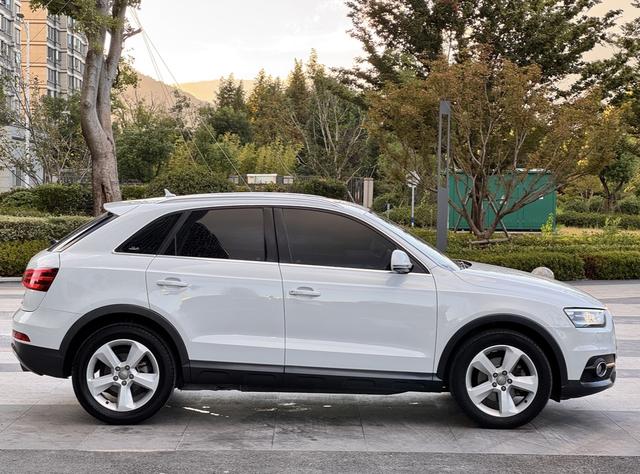 Audi Q3 (Imported) 2015 car image #8