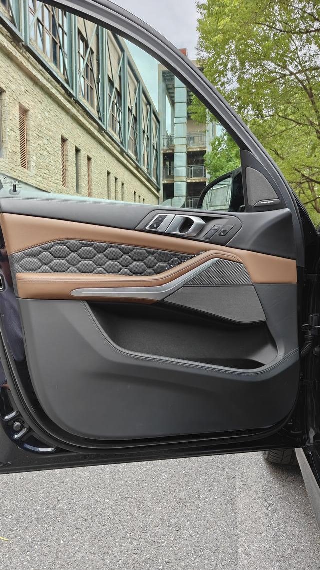 BMW X5 M 2021 #8 BMW X5 M 2021 car image #8