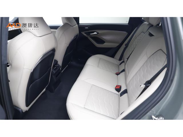 Audi Q6L Sportback e-tron 2025 car image #8