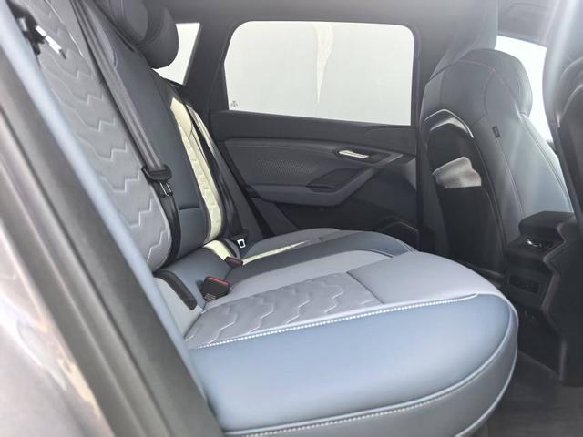 Audi Q6L Sportback e-tron 2025 car image #8