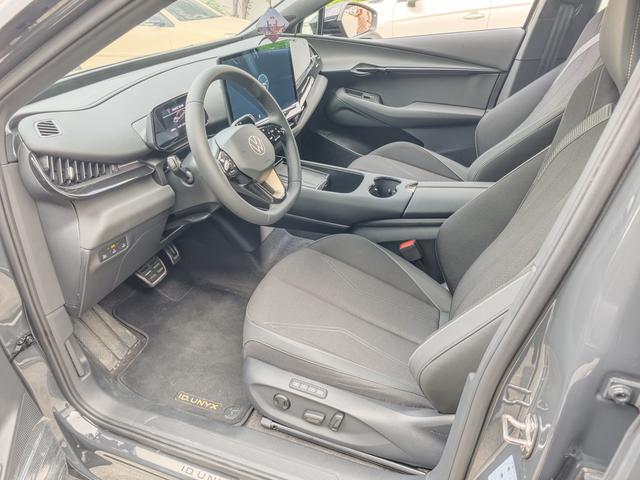 Volkswagen ID.UNYX 06 2025 image de voiture #8