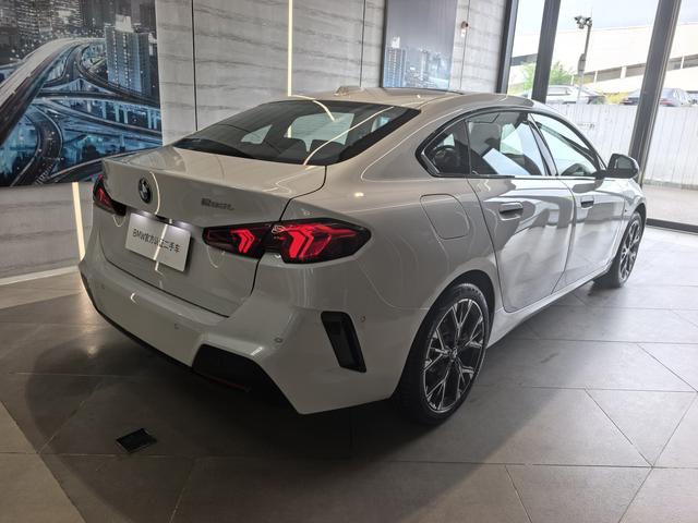 BMW 2 Series 2025 #8 BMW 2 Series 2025 car image #8