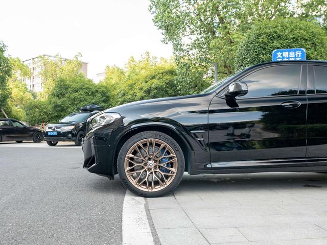 BMW X4 M 2023 car image #8