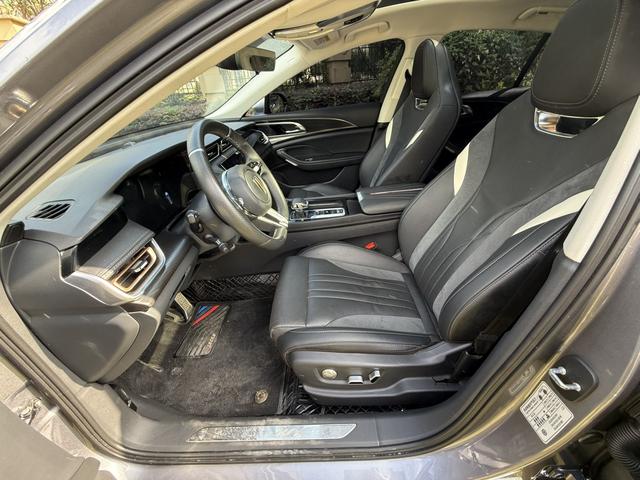 HongQi H6 2023 car image #8