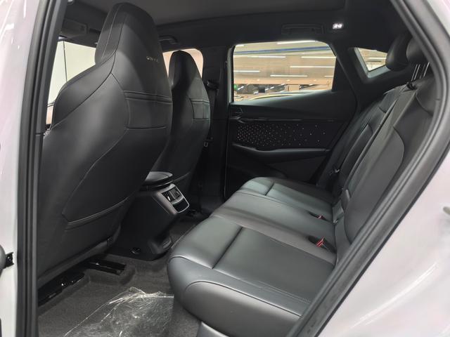 Volkswagen ID.UNYX 06 2024 image de voiture #8