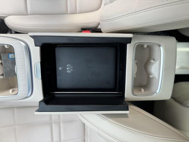 Deepal S09 2025 #8 Deepal S09 2025 car image #8