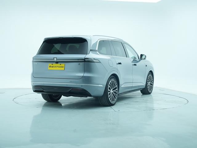 Deepal S09 2025 #8 Deepal S09 2025 car image #8