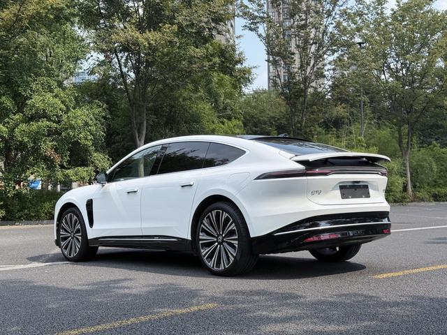 NIO ET9 2024 изображение автомобиля #8
