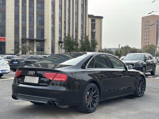 Audi S8 2016 car image #8