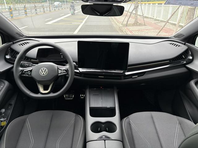 Volkswagen ID.UNYX 06 2025 car image #8