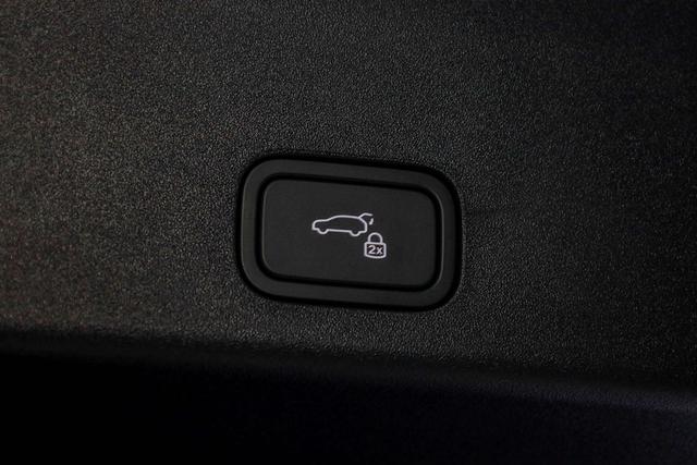 理想汽车 理想i6 2025 汽车图片 #8