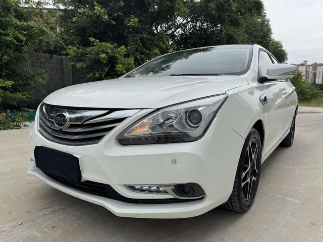 BYD G5 2014 immagine di auto #8