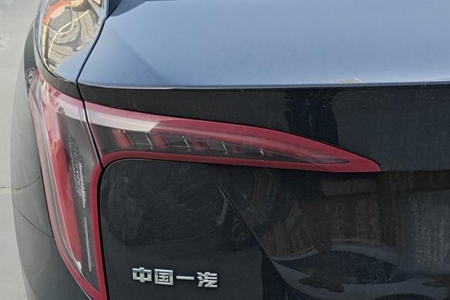 HongQi E-QM5 2023 #8 HongQi E-QM5 2023 صورة سيارة #8