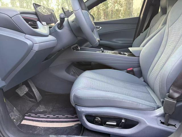 BYD Seal 06GT 2025 car image #8